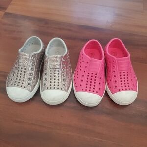 Native Kids Sneakers in Glittery Gold and Bright Pink